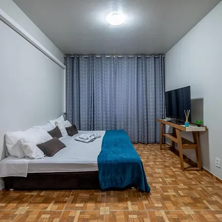 Galihost - Piso Con Parking En Pleno Centro De Cambados Apartment Exterior photo
