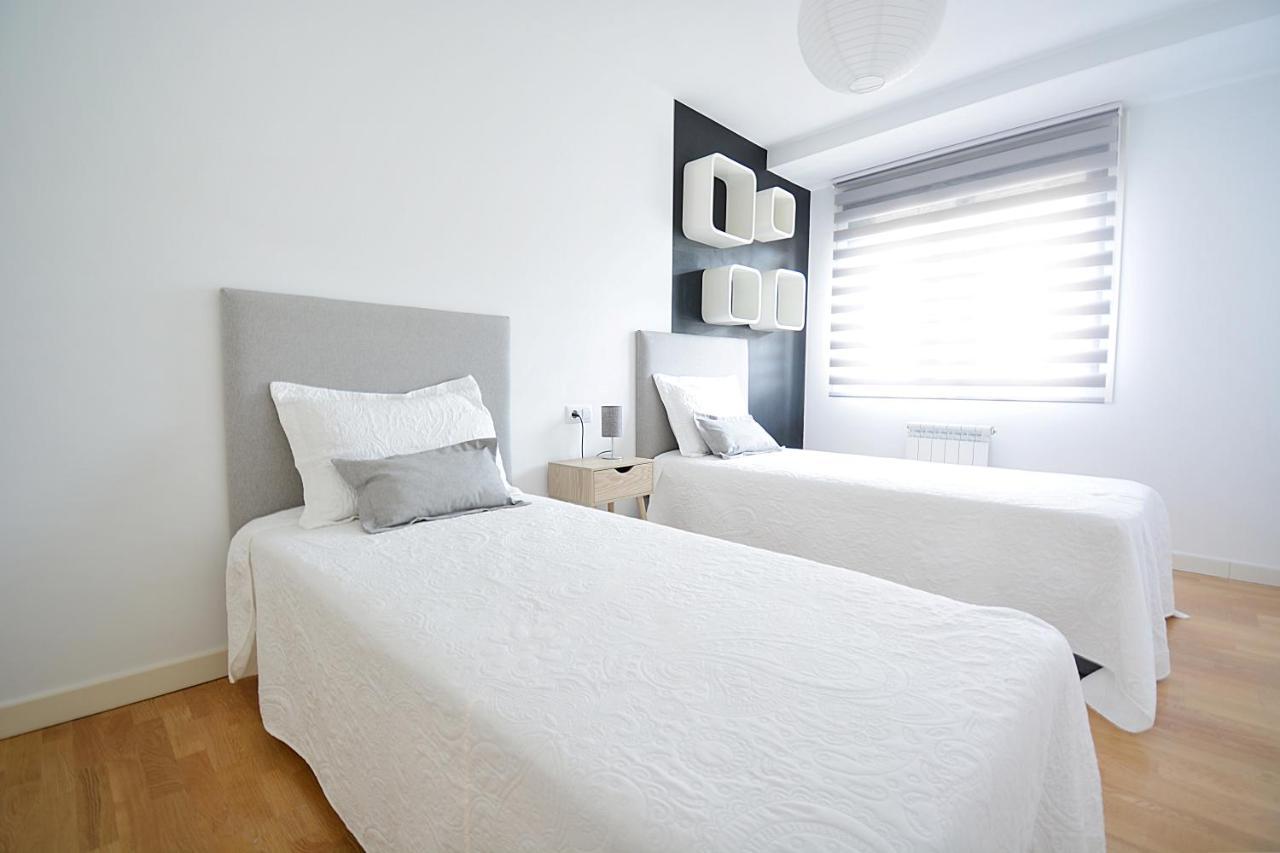 Galihost - Piso Con Parking En Pleno Centro De Appartement Cambados